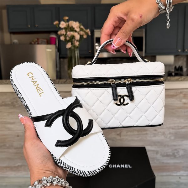High quality slippers & makeup bag free shipping CHL #X1665