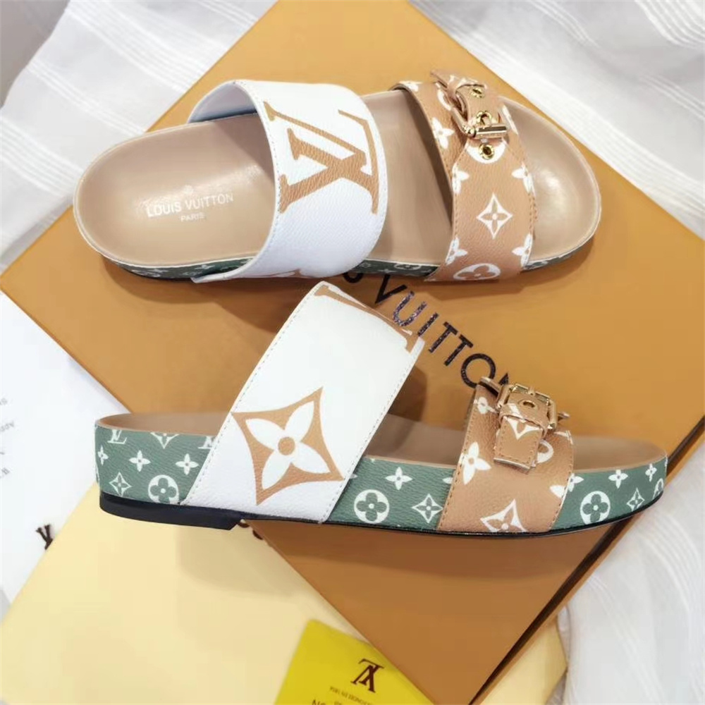 High quality slipper for women size:5-10 with box LOV #Z0789 - Image 3