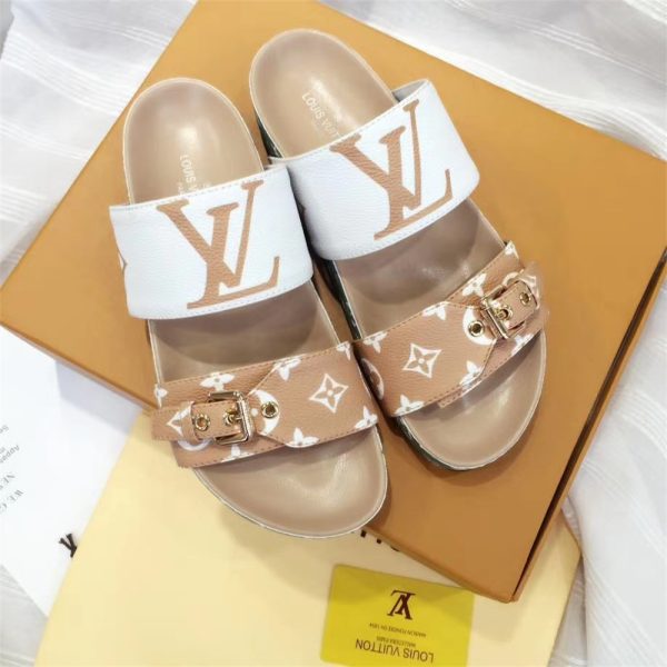 High quality slipper for women size:5-10 with box LOV #Z0789