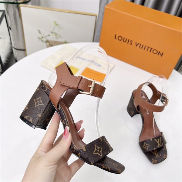 High quality sandals size:5-10 with box free shipping LOV #Z0806