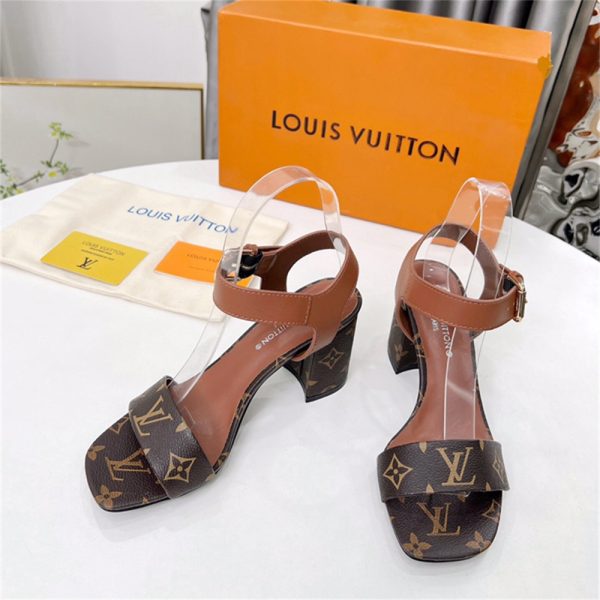 High quality sandals size:5-10 with box free shipping LOV #Z0806