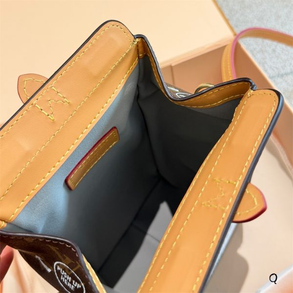 High quality slipper & shoulder bag set free shipping LOV #Z0828
