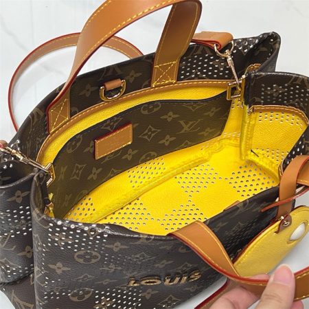High quality Tote bag size:25*19*11cm LOV #Z0838