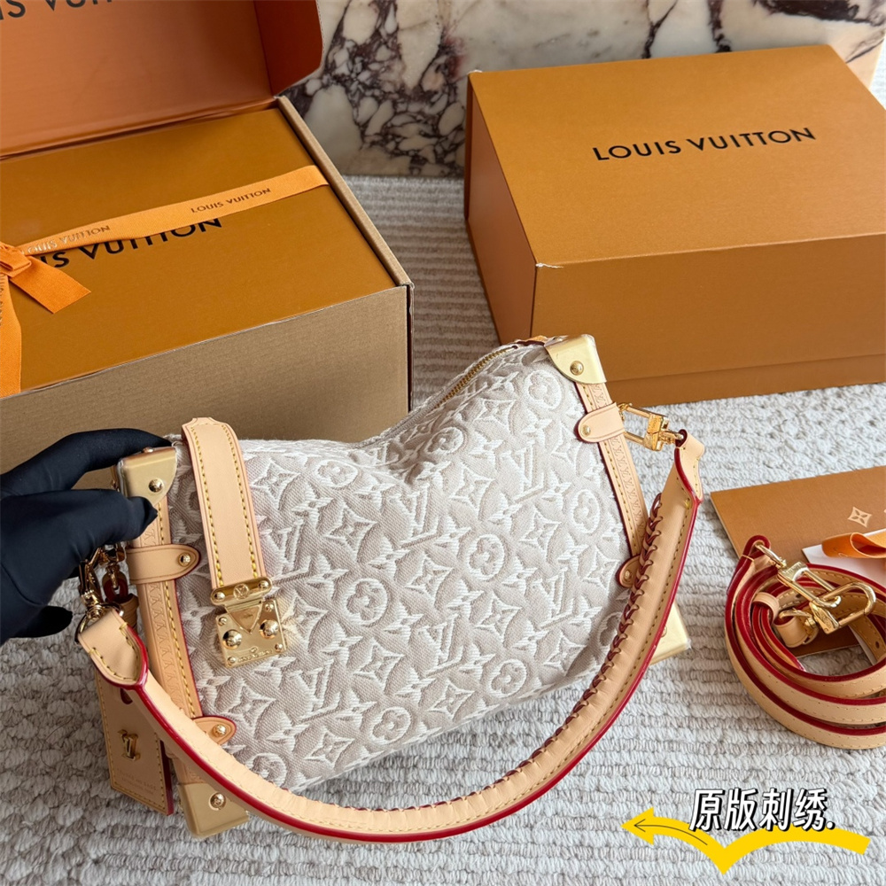 High quality shoulder bag size:26cm LOV #Z0839 - Image 1
