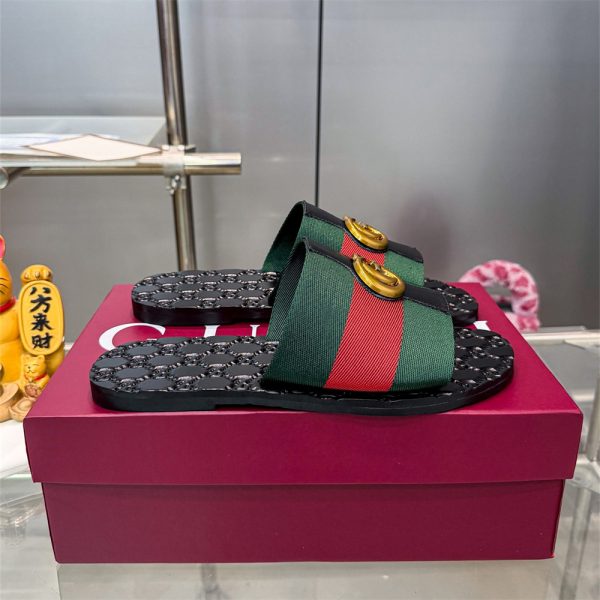 High quality slippers size:5-11 with box GUI  #Z0842