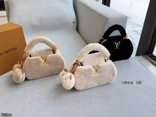 L Capusnow Handbag 19CM#436573